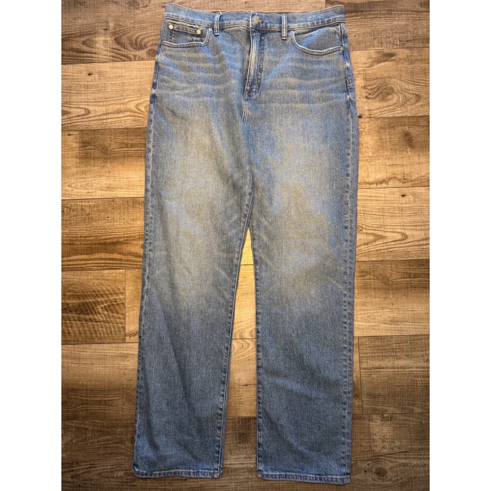 Madewell 90s Straight Leg Jeans Light Wash Tall Size 31T NN880
